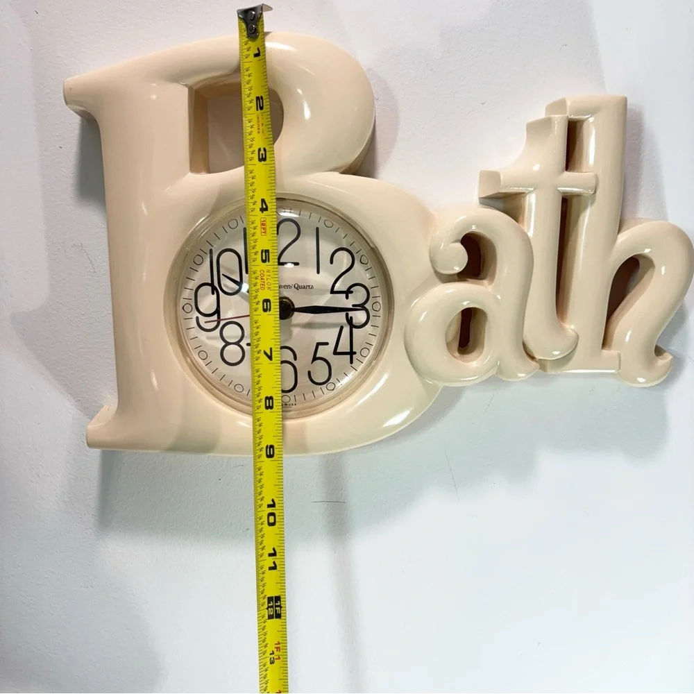 Vintage New Haven Quatrz  Wall Clock Beige Cream Color 14 X‎ 8” Made In USA - Picture 10 of 10